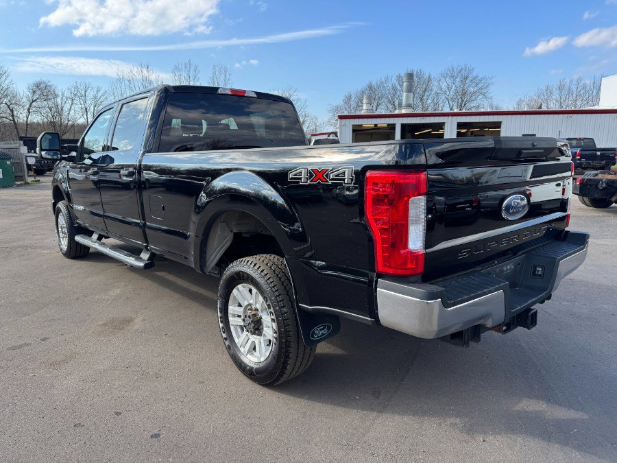Used 2018 Ford F350 XLT AWD/4WD image 3