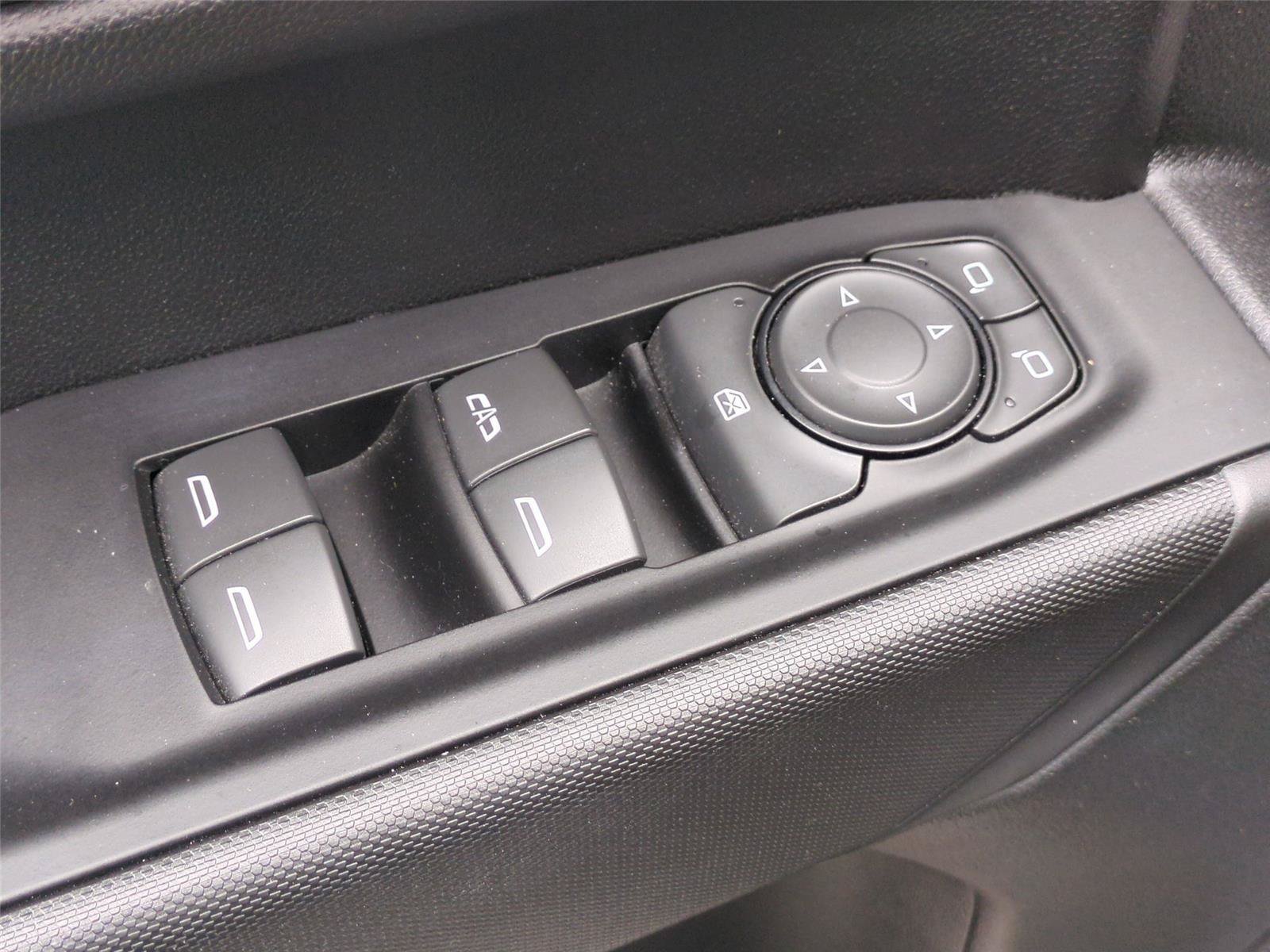 Used 2025 Chevrolet Silverado 1500 Custom AWD/4WD image 13