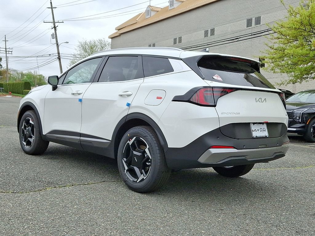 New 2026 Kia Sportage EX AWD/4WD image 3
