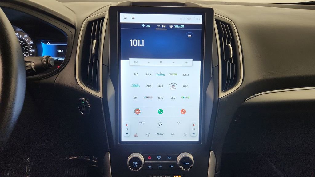 Used 2022 Ford Edge SEL image 13