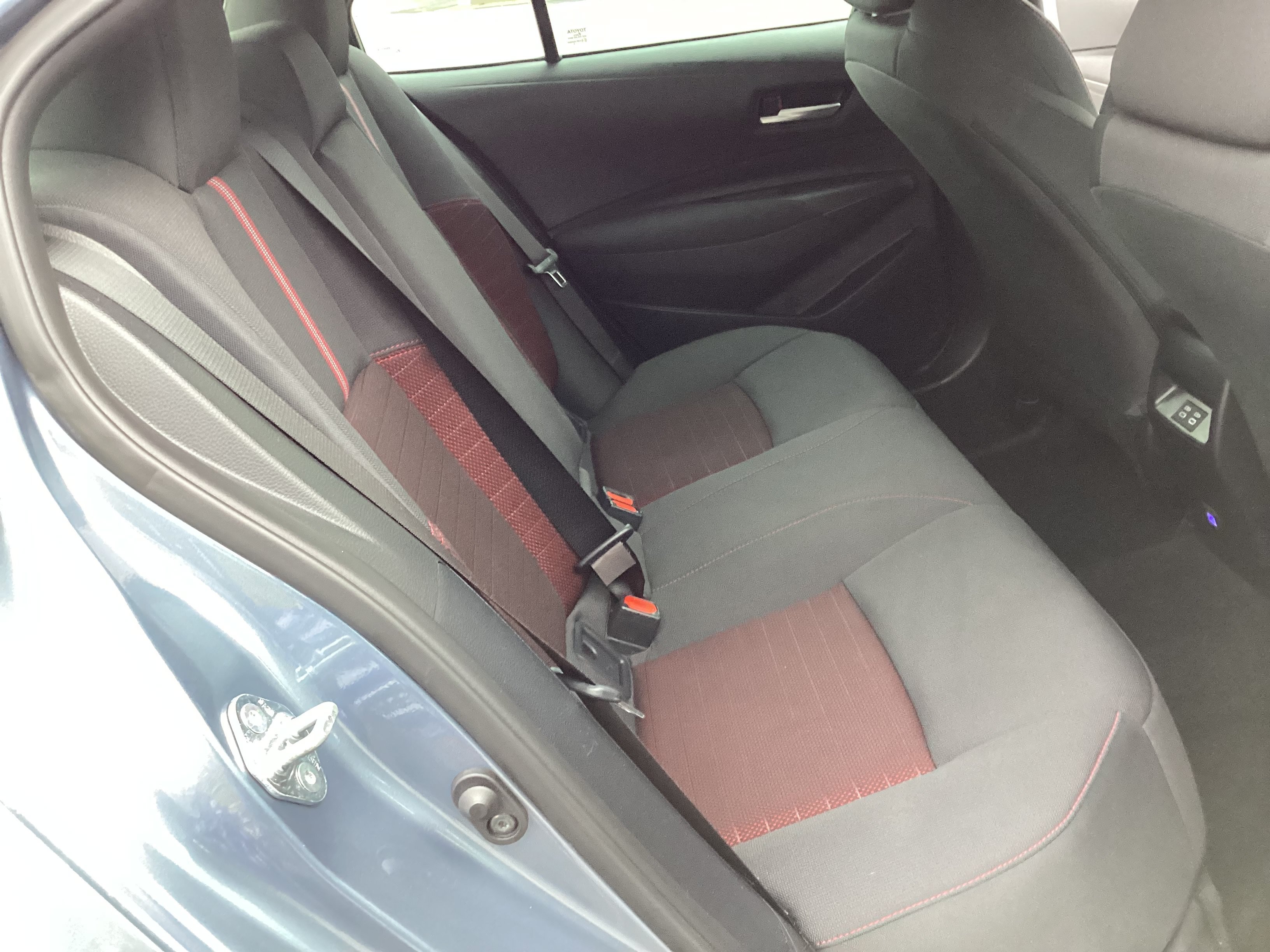 Certified 2026 Toyota Corolla SE w/ SE Package FWD image 15