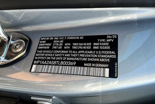 Used 2026 Porsche Macan AWD/4WD image 19