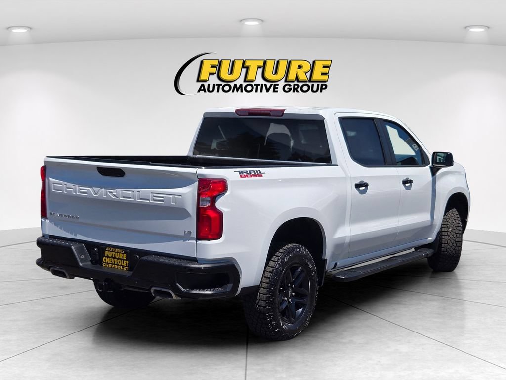 Used 2024 Chevrolet Silverado 1500 LT Trail Boss w/ Protection Package AWD/4WD image 4