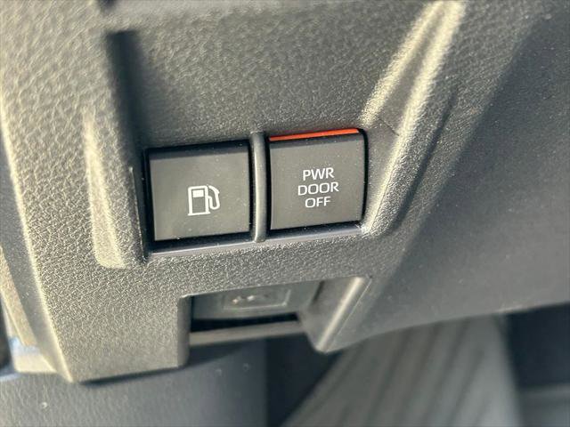 Certified 2024 Toyota Sienna Platinum image 28