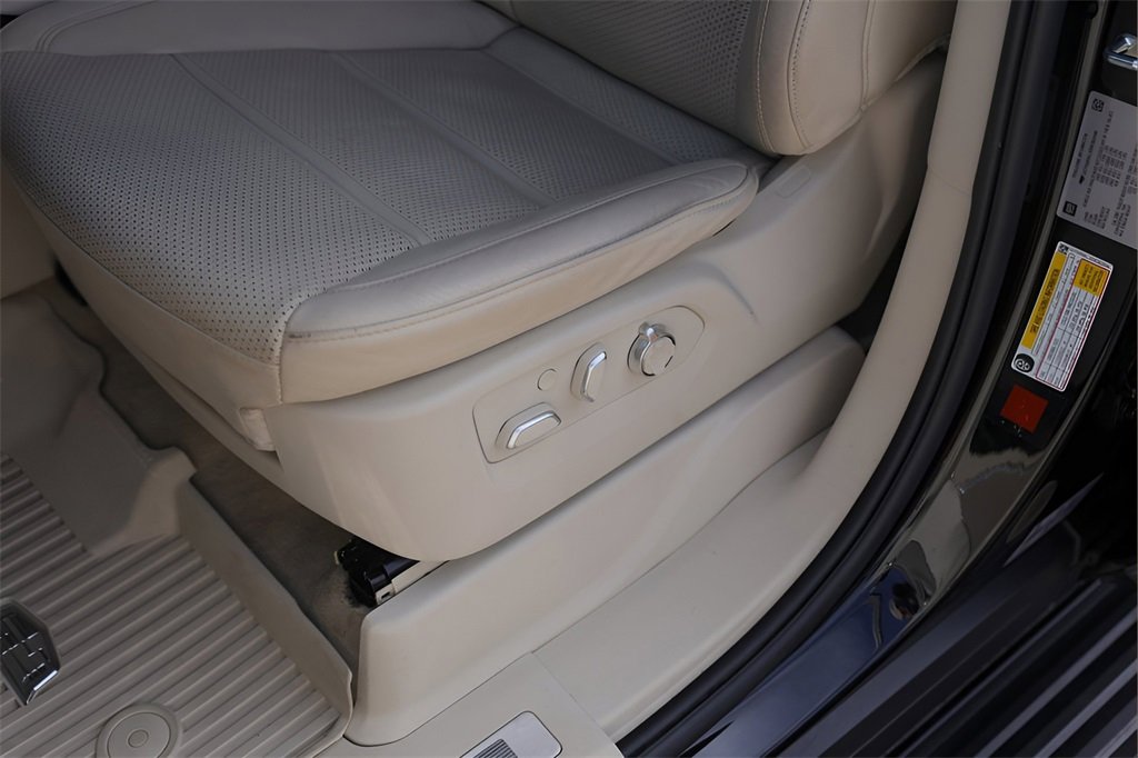 Certified 2024 Cadillac Escalade ESV Sport Platinum w/ LPO, Floor Liner Package image 8