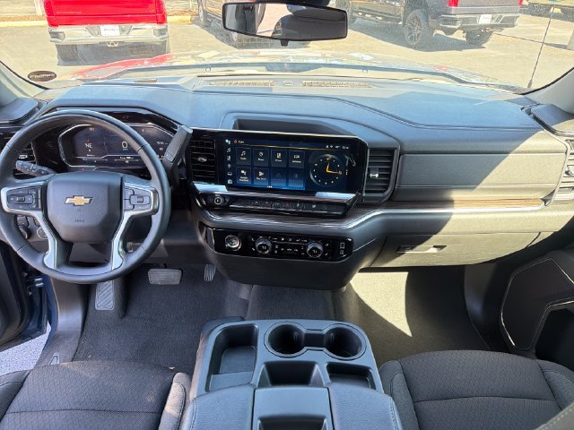 Certified 2024 Chevrolet Silverado 1500 LT AWD/4WD image 12
