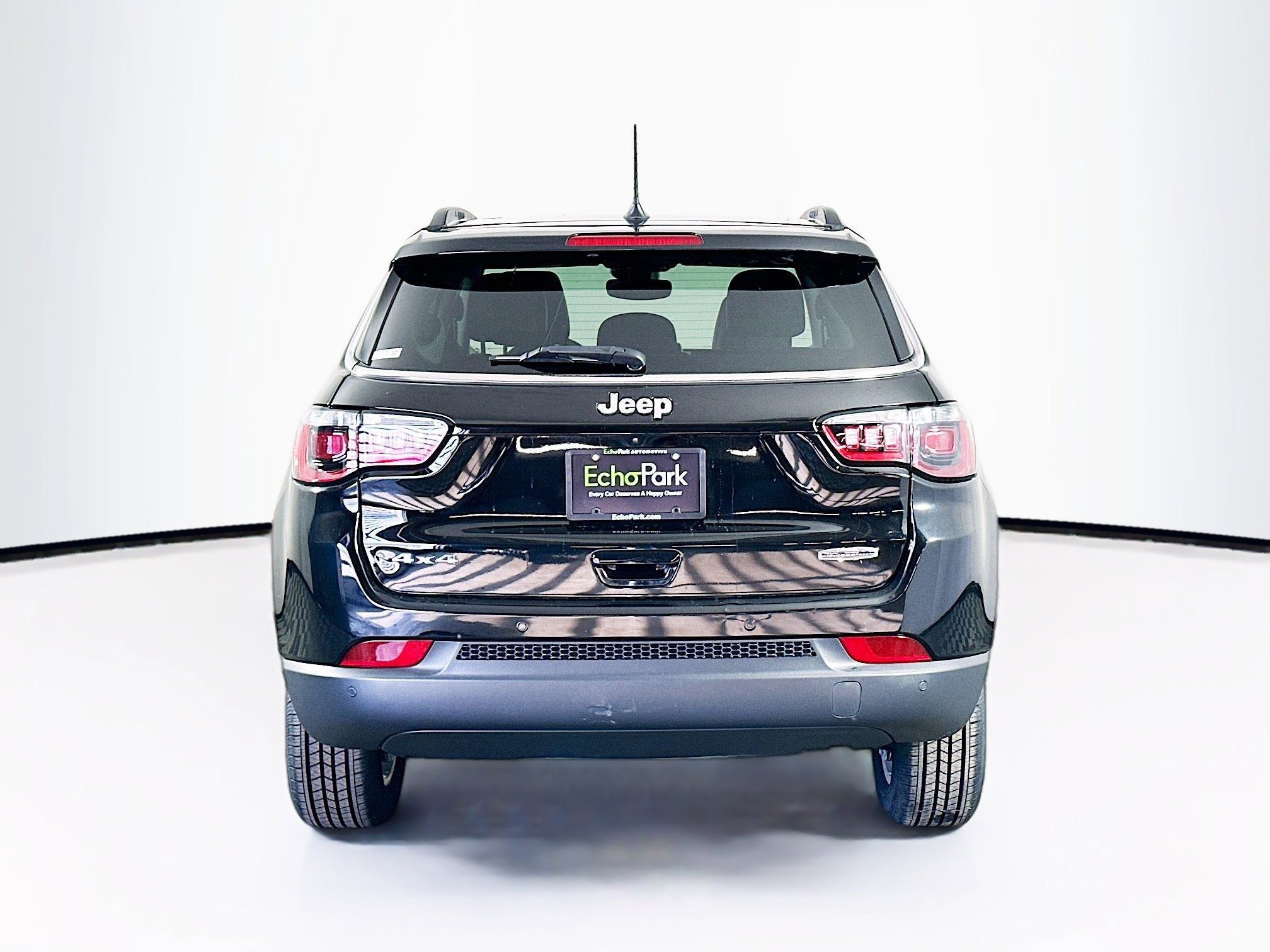 Used 2022 Jeep Compass Latitude w/ Sun and Sound Group image 7