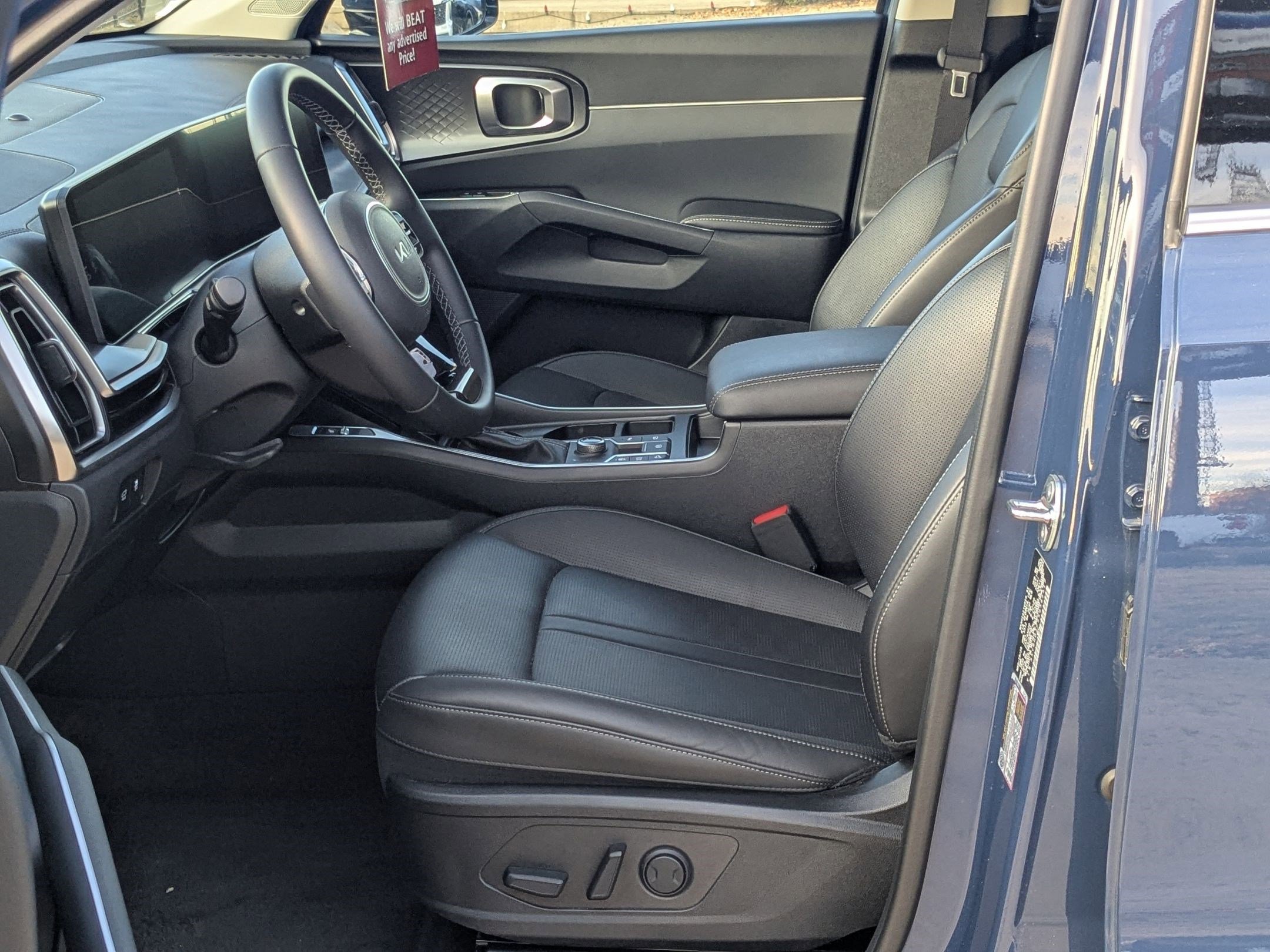 New 2025 Kia Sorento EX w/ Panoramic Sunroof Package image 8