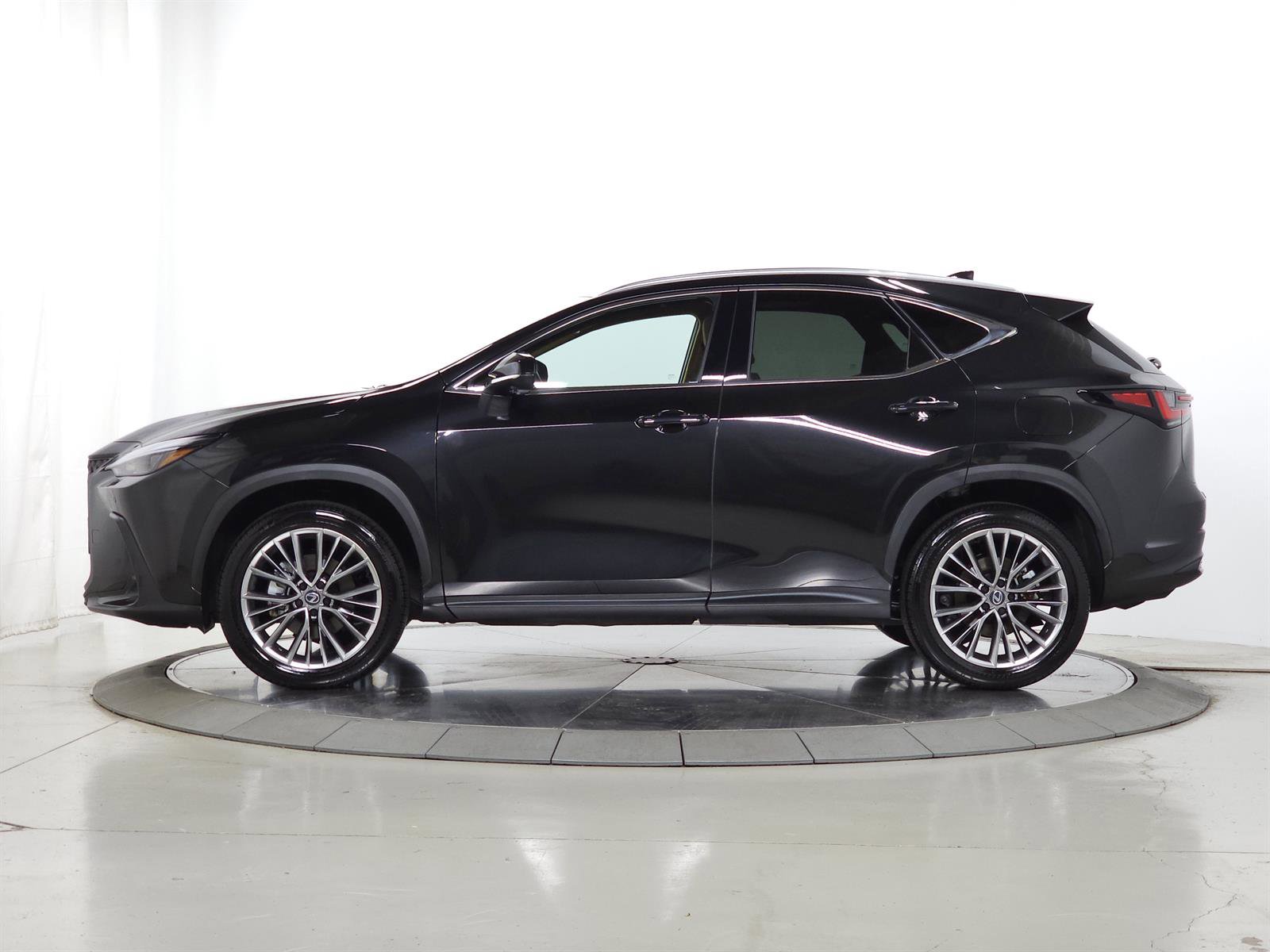 Used 2026 Lexus NX 350 AWD w/ Accessory Package (2T) image 5