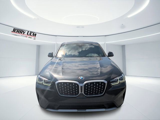Used 2023 BMW X4 xDrive30i w/ Parking Assistance Package AWD/4WD image 8