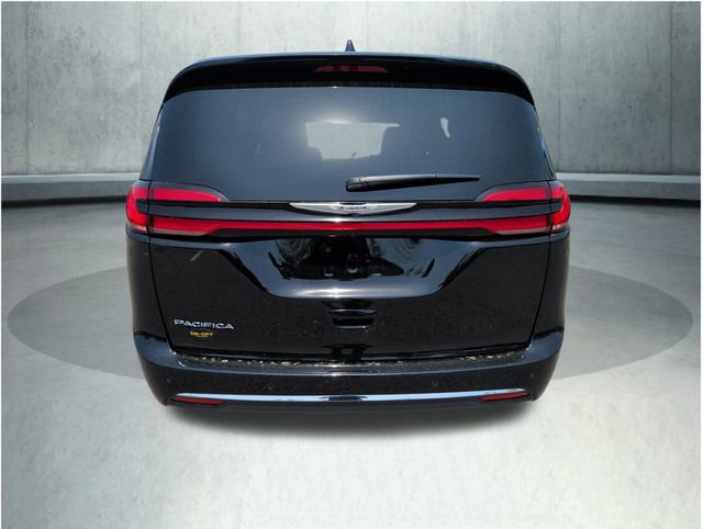 Used 2025 Chrysler Pacifica Select FWD image 5