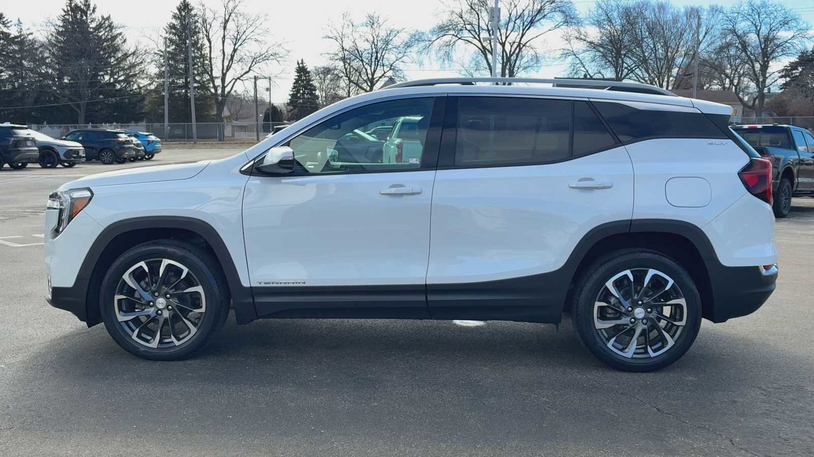 Certified 2024 GMC Terrain SLT w/ LPO, Floor Liner Package image 5