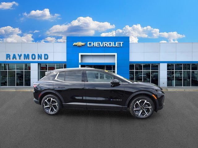 New 2026 Chevrolet Equinox EV LT AWD/4WD image 2