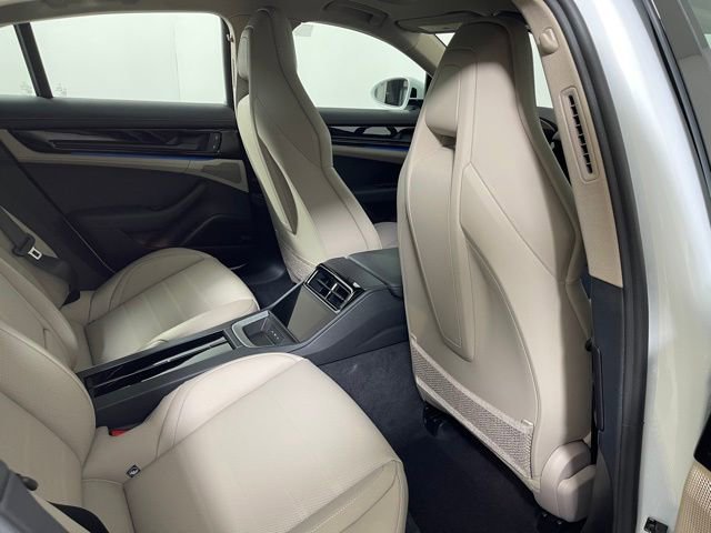 New 2026 Porsche Panamera image 21
