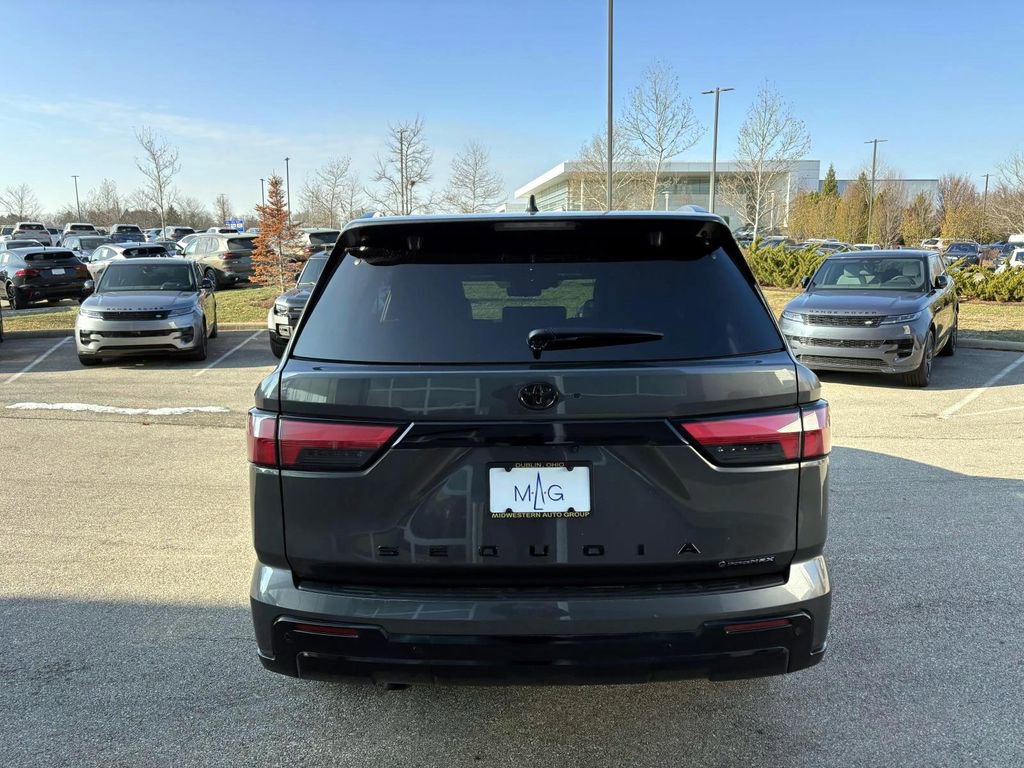 Used 2025 Toyota Sequoia Platinum image 6