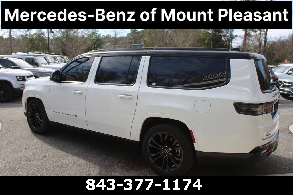 Used 2023 Jeep Grand Wagoneer L Series III w/ Rear Seat Video Group 1 image 12