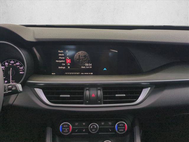 Used 2018 Alfa Romeo Stelvio Ti AWD/4WD image 15