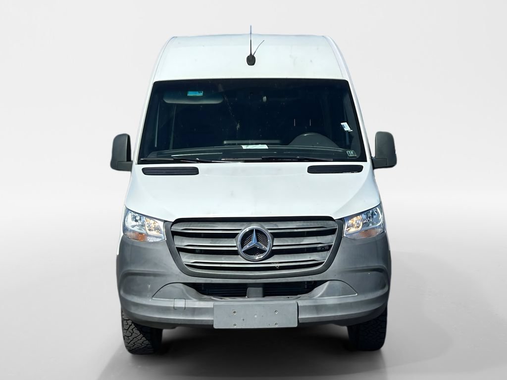 Used 2019 Mercedes-Benz Sprinter 144 image 9
