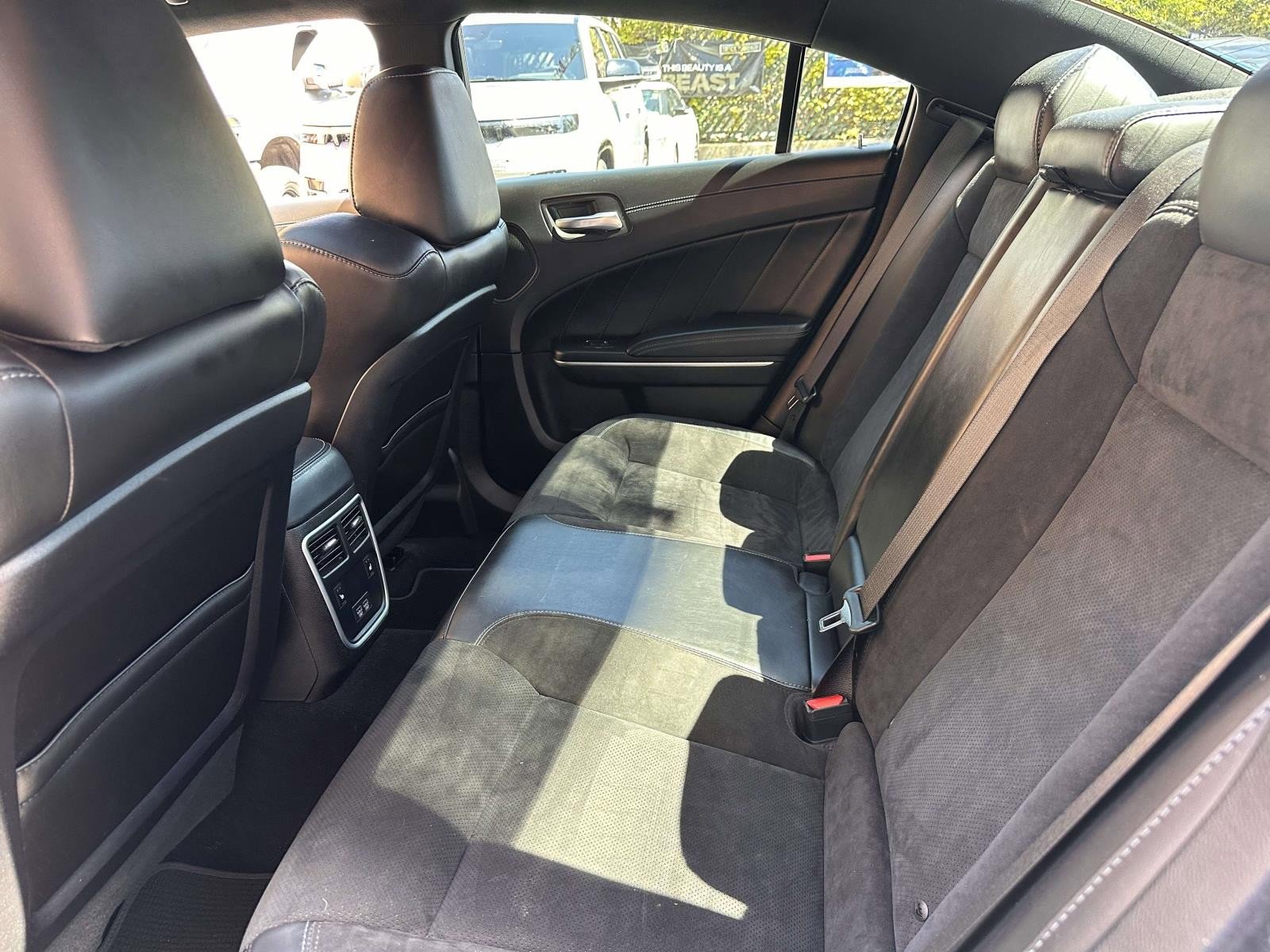 Used 2022 Dodge Charger Scat Pack w/ Dynamics Package RWD image 20