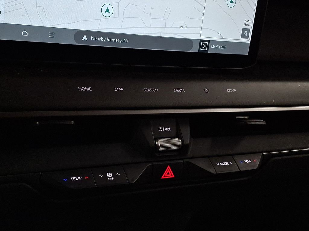 Used 2024 Kia EV9 Wind image 11