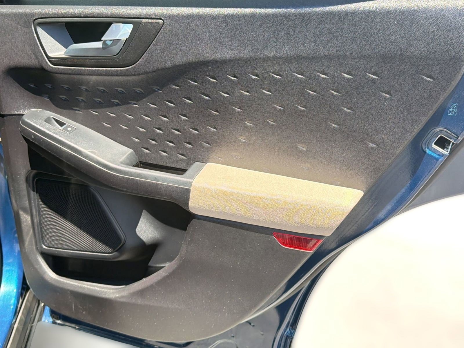 Used 2020 Ford Escape SE FWD image 21