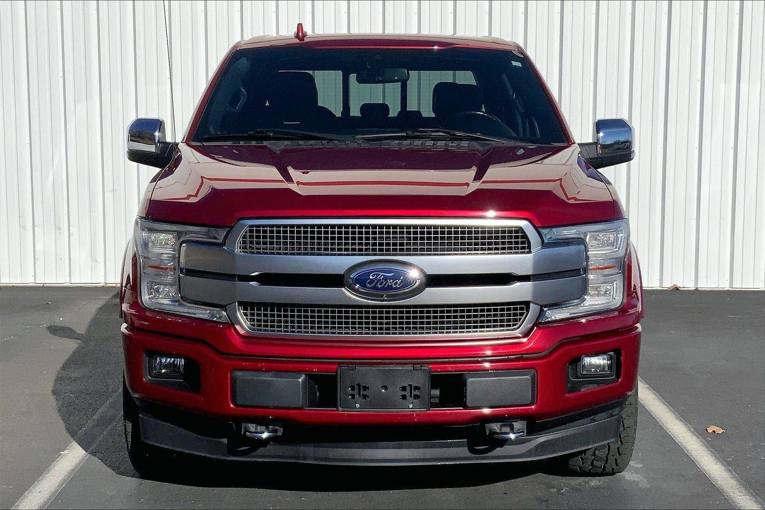 Used 2019 Ford F150 Platinum w/ Equipment Group 701A Luxury image 3