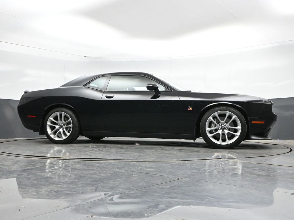 Used 2022 Dodge Challenger R/T Scat Pack RWD image 44