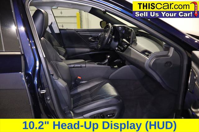 Used 2022 Lexus ES 300h Ultra Luxury w/ Accessory Package 2 FWD image 32