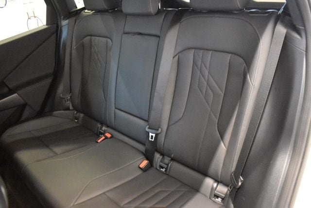 Used 2025 BMW X3 xDrive30i AWD/4WD image 7
