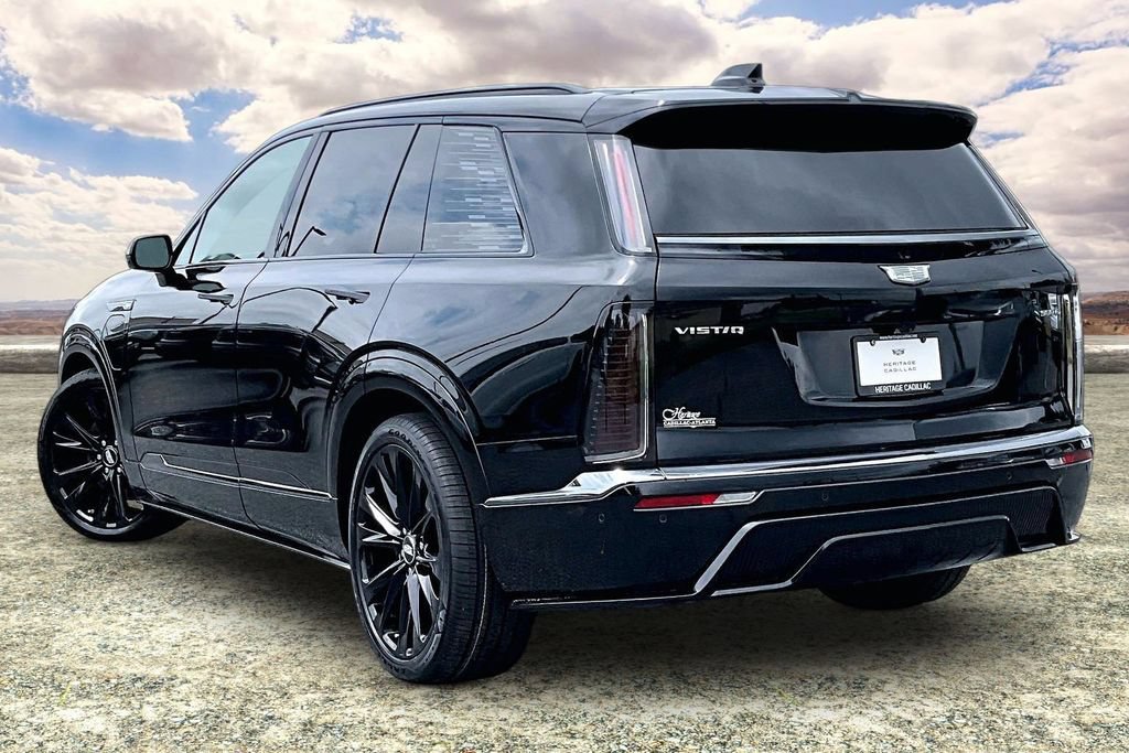 Used 2026 Cadillac Vistiq Platinum w/ LPO, Floor Liner Package AWD/4WD image 4