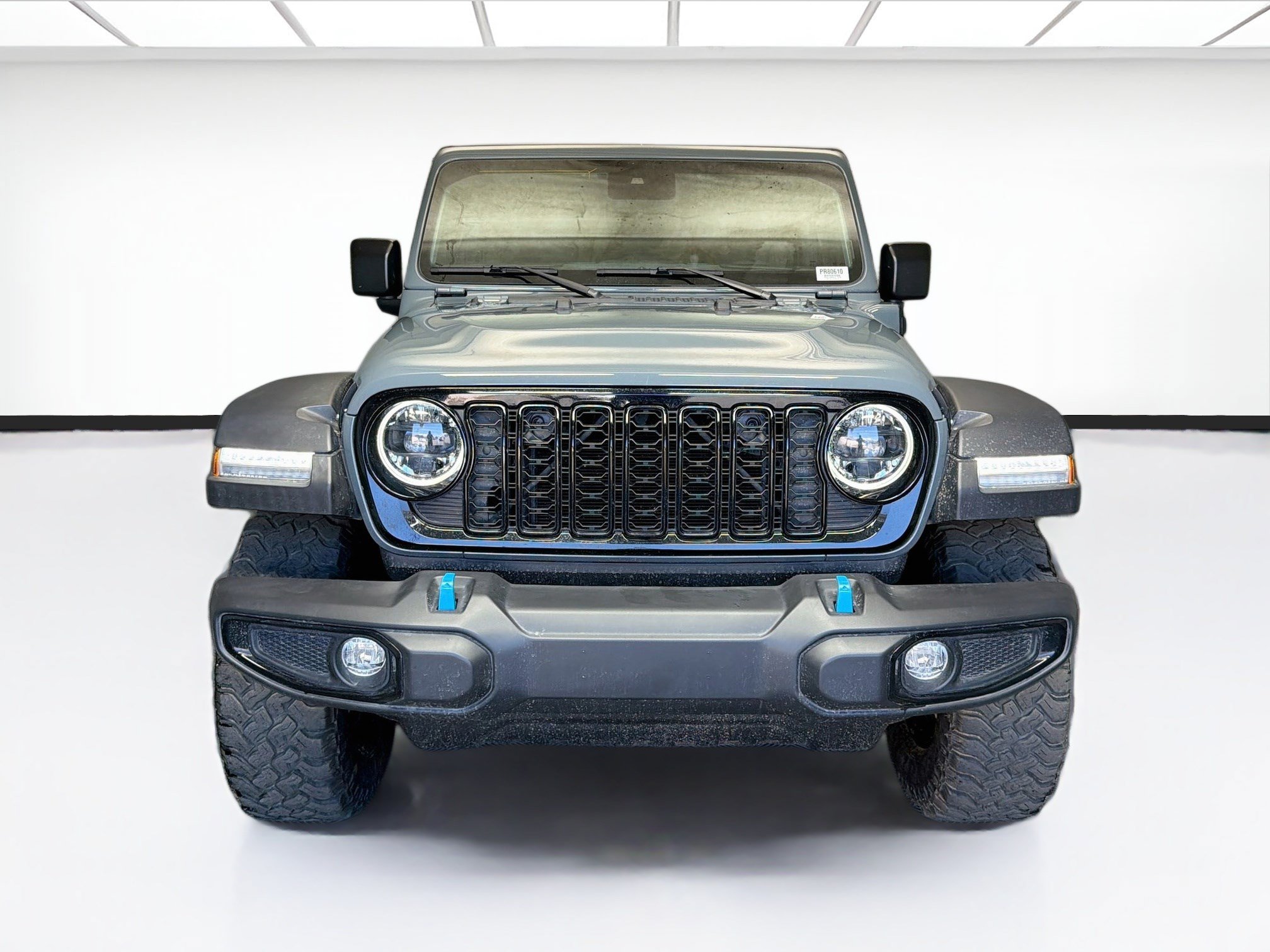 Used 2024 Jeep Wrangler Unlimited AWD/4WD image 2