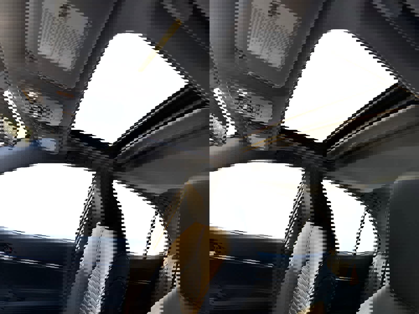 Used 2024 Toyota Camry SE image 3