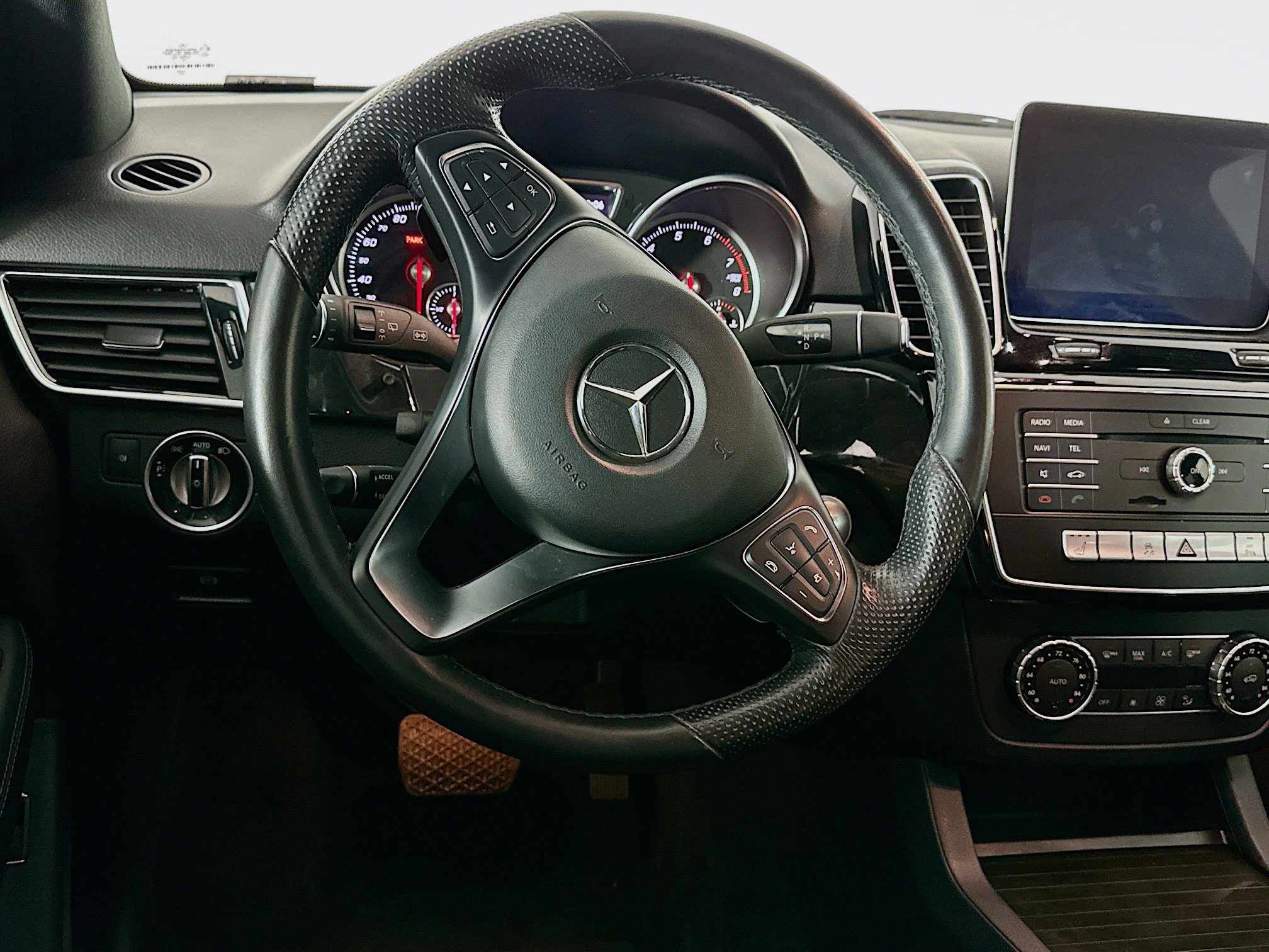 Used 2018 Mercedes-Benz GLE 350 image 18