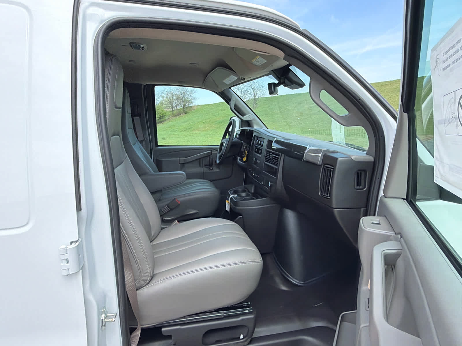 New 2025 Chevrolet Express 2500 w/ Driver Convenience Package image 18