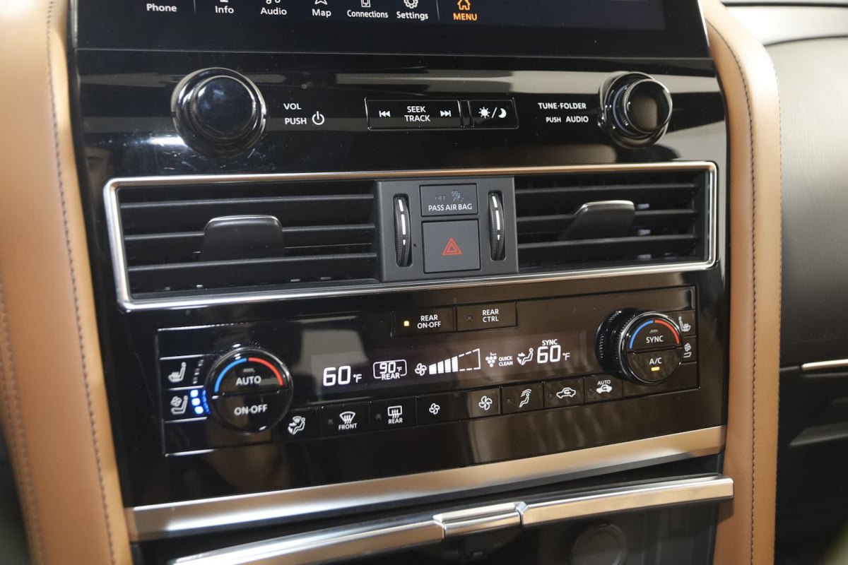 Used 2023 INFINITI QX80 Sensory w/ Cargo Package AWD/4WD image 39