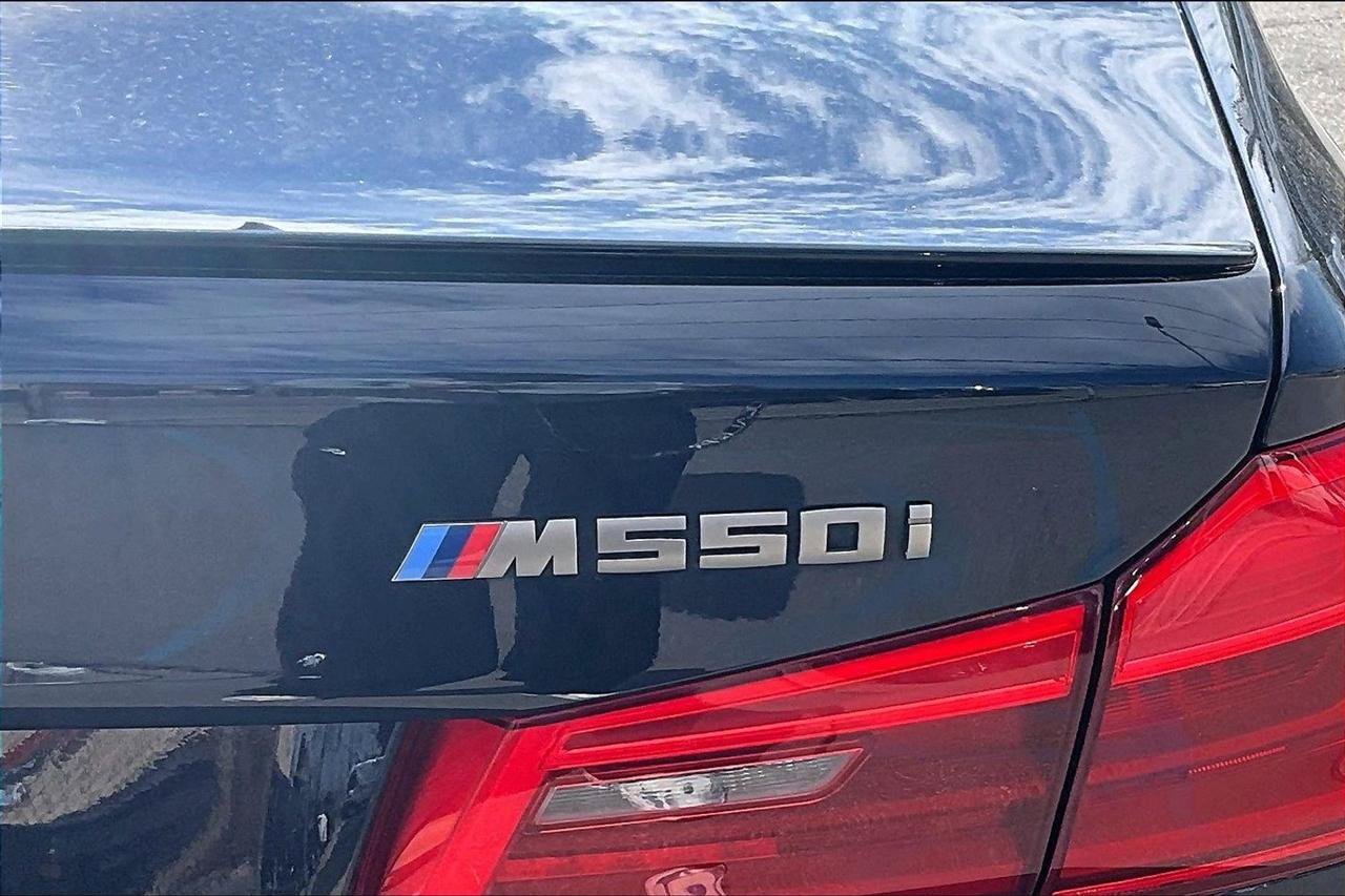 Used 2019 BMW M550i xDrive AWD/4WD image 24
