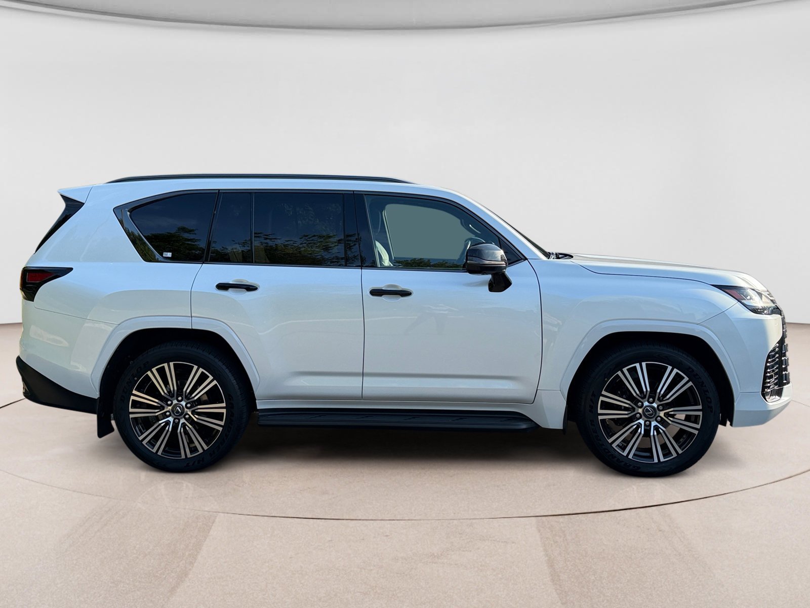 Used 2024 Lexus LX 600 4WD w/ Appearance Package image 6