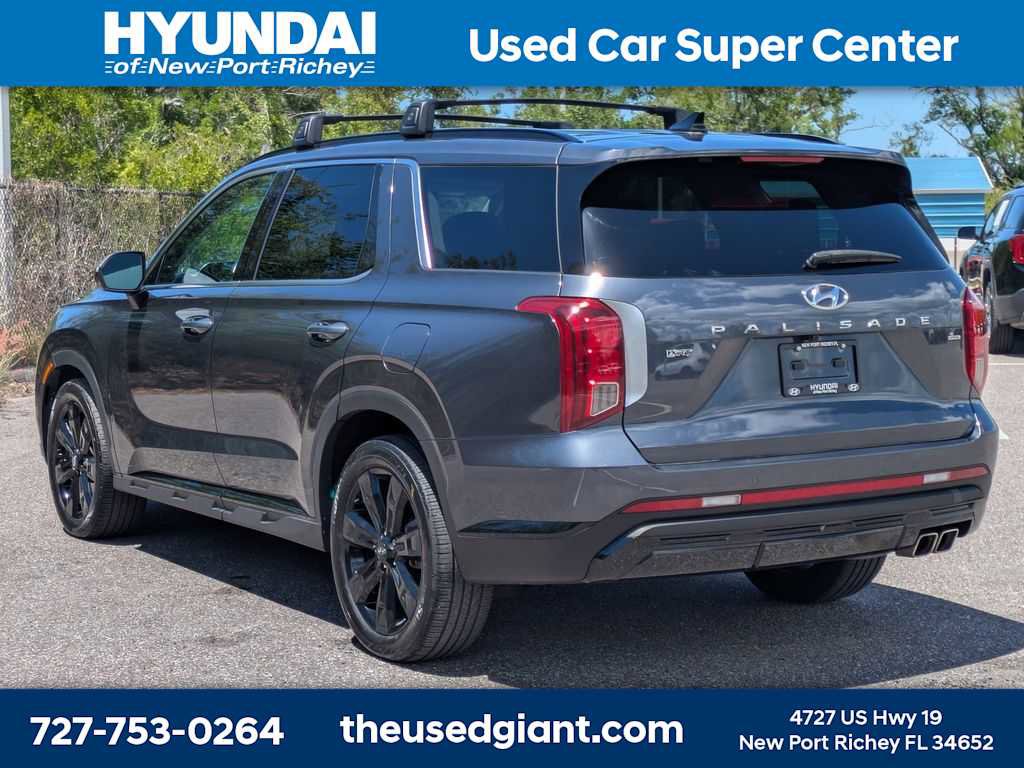 Used 2024 Hyundai Palisade XRT AWD/4WD image 3