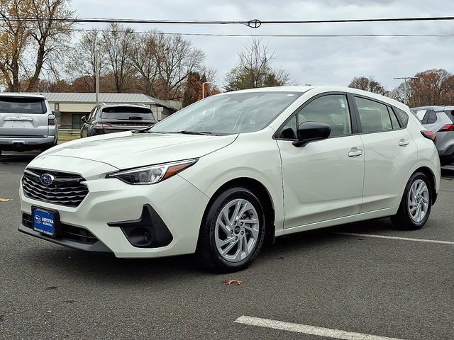 Certified 2025 Subaru Impreza 2.0i image 3