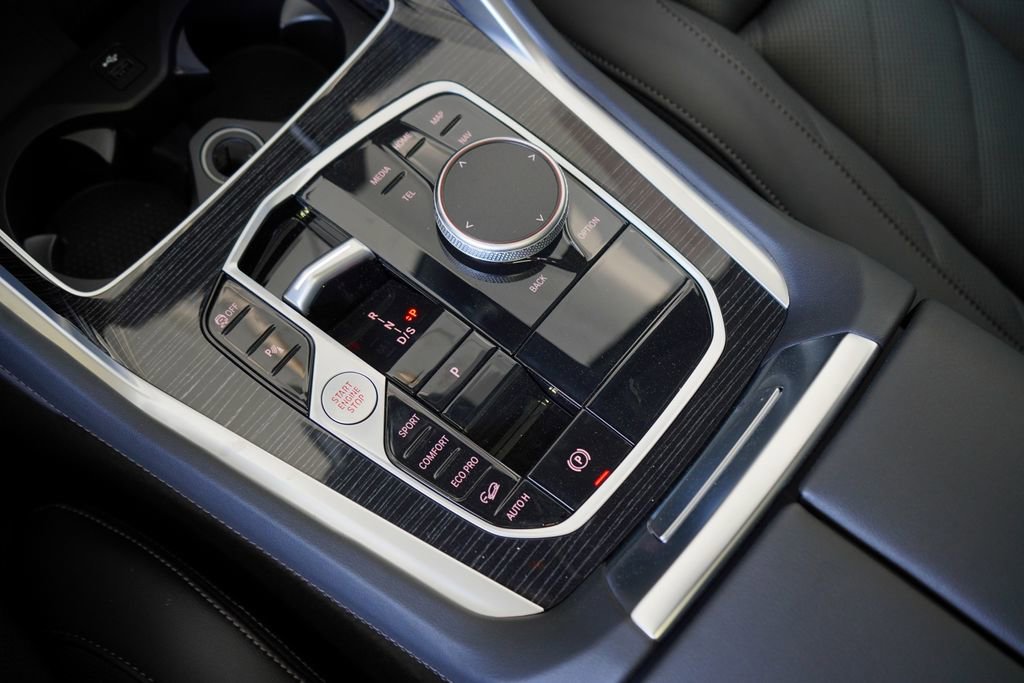 New 2026 BMW X6 xDrive40i w/ Premium Package image 18