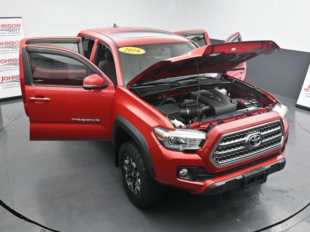 Used 2016 Toyota Tacoma TRD Off-Road w/ Premium & Technology Package image 42