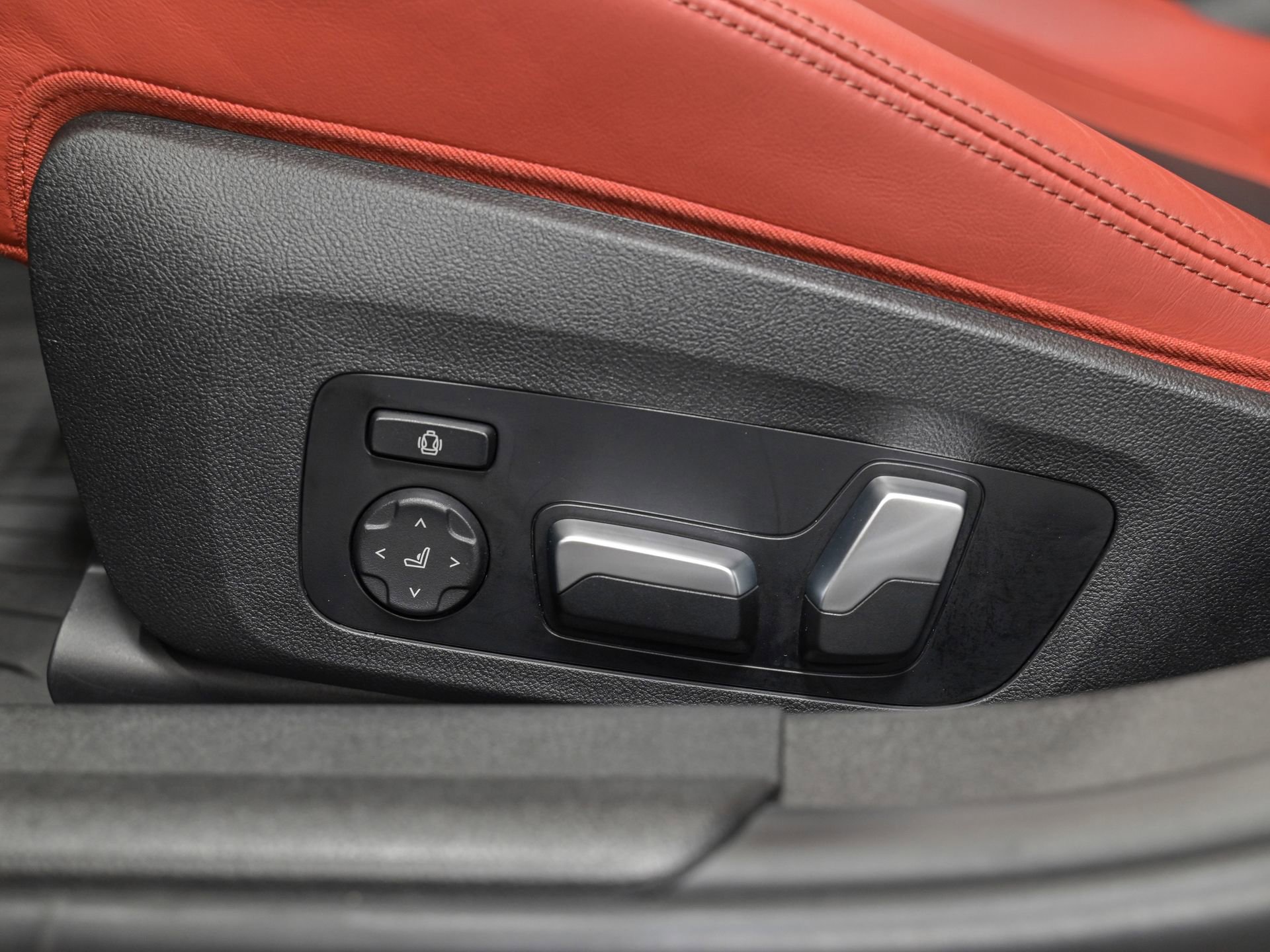 Used 2023 BMW M3 Competition w/ M Carbon Exterior Package image 14