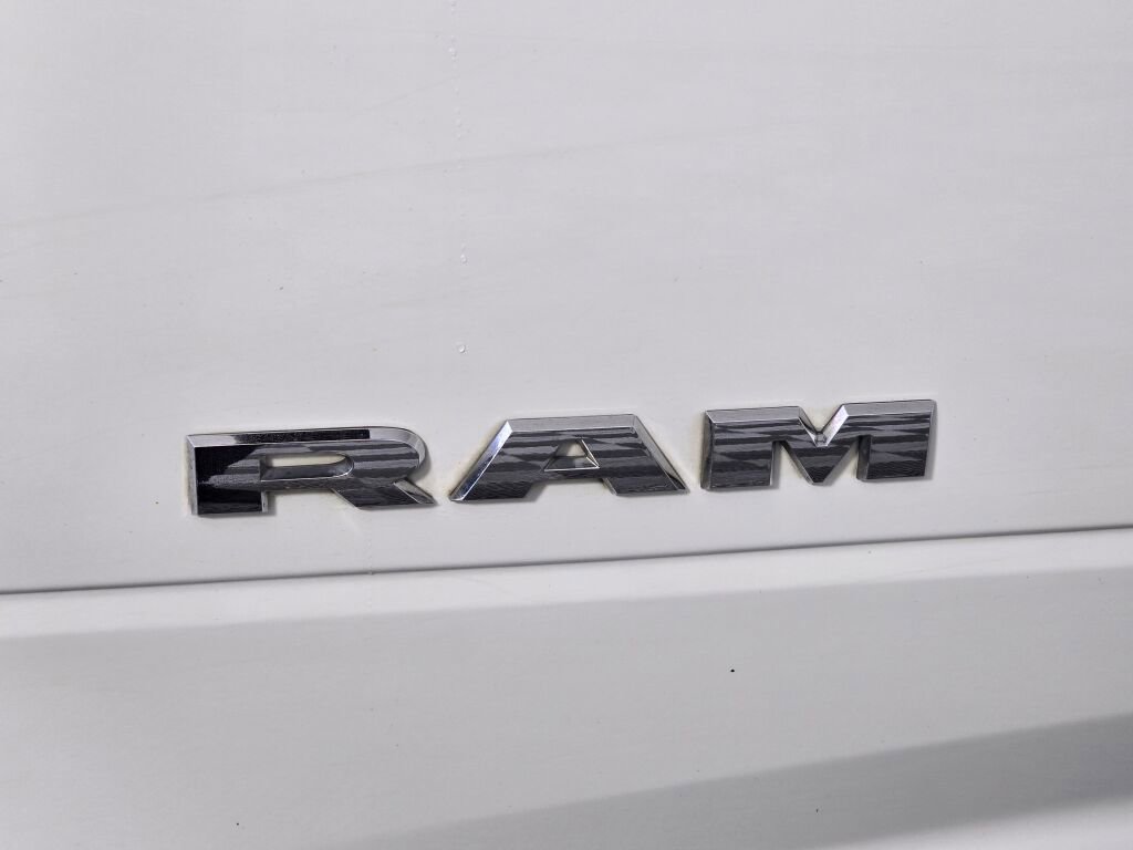 Used 2024 RAM 2500 Big Horn image 14