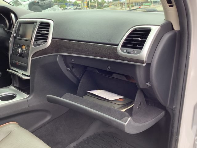 Used 2011 Jeep Grand Cherokee 70th Anniversary RWD image 40