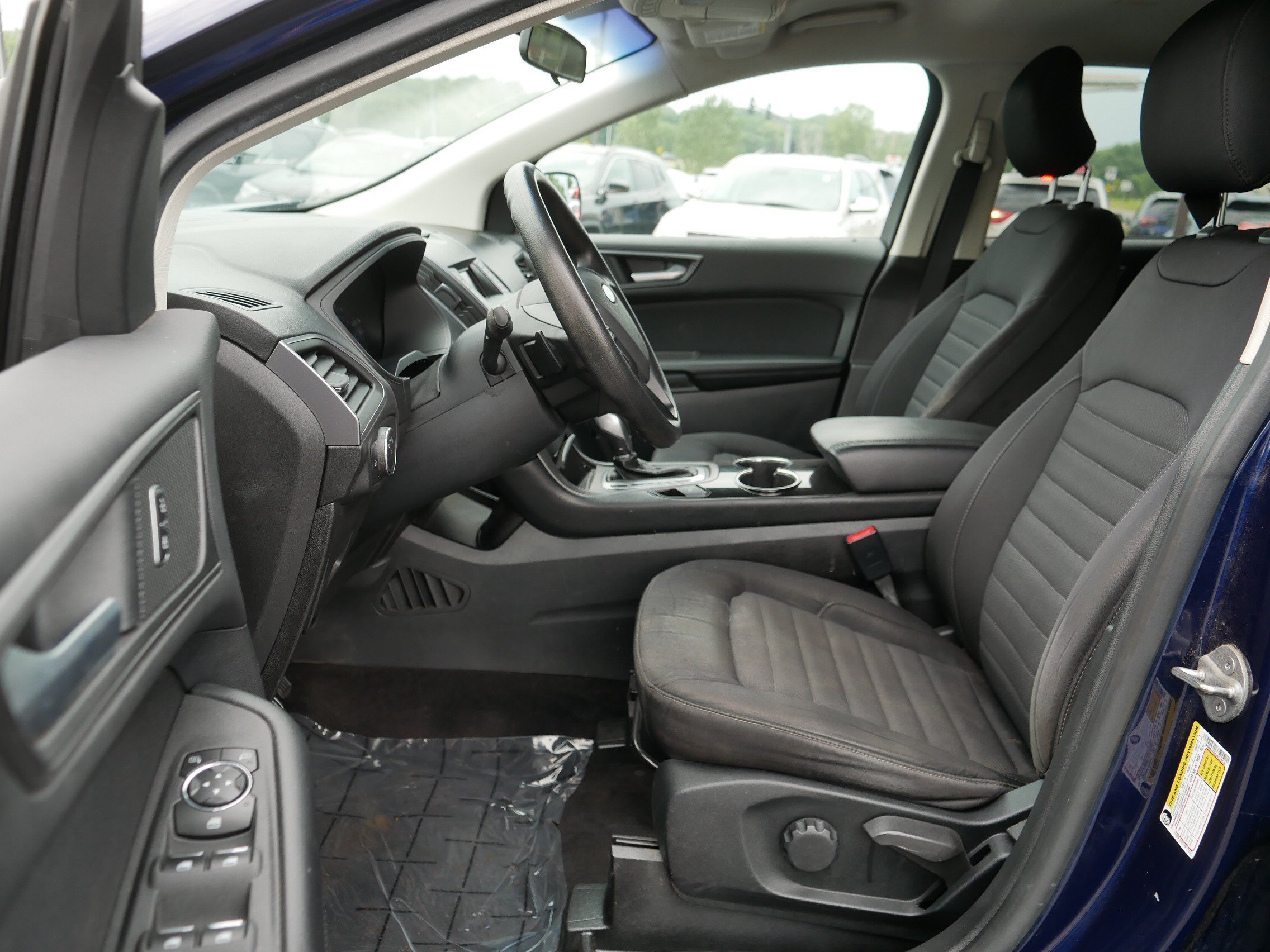 Used 2016 Ford Edge SE AWD/4WD image 12