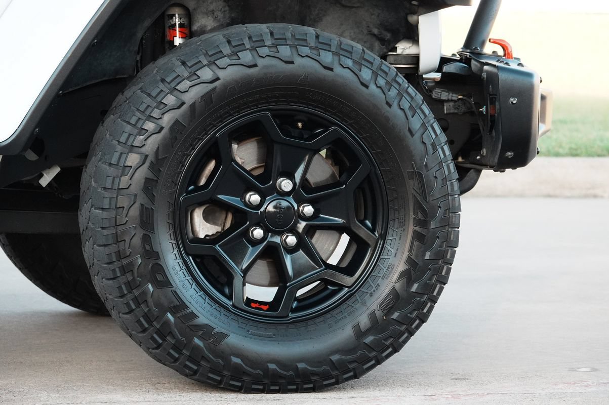 Used 2020 Jeep Gladiator Rubicon AWD/4WD image 31