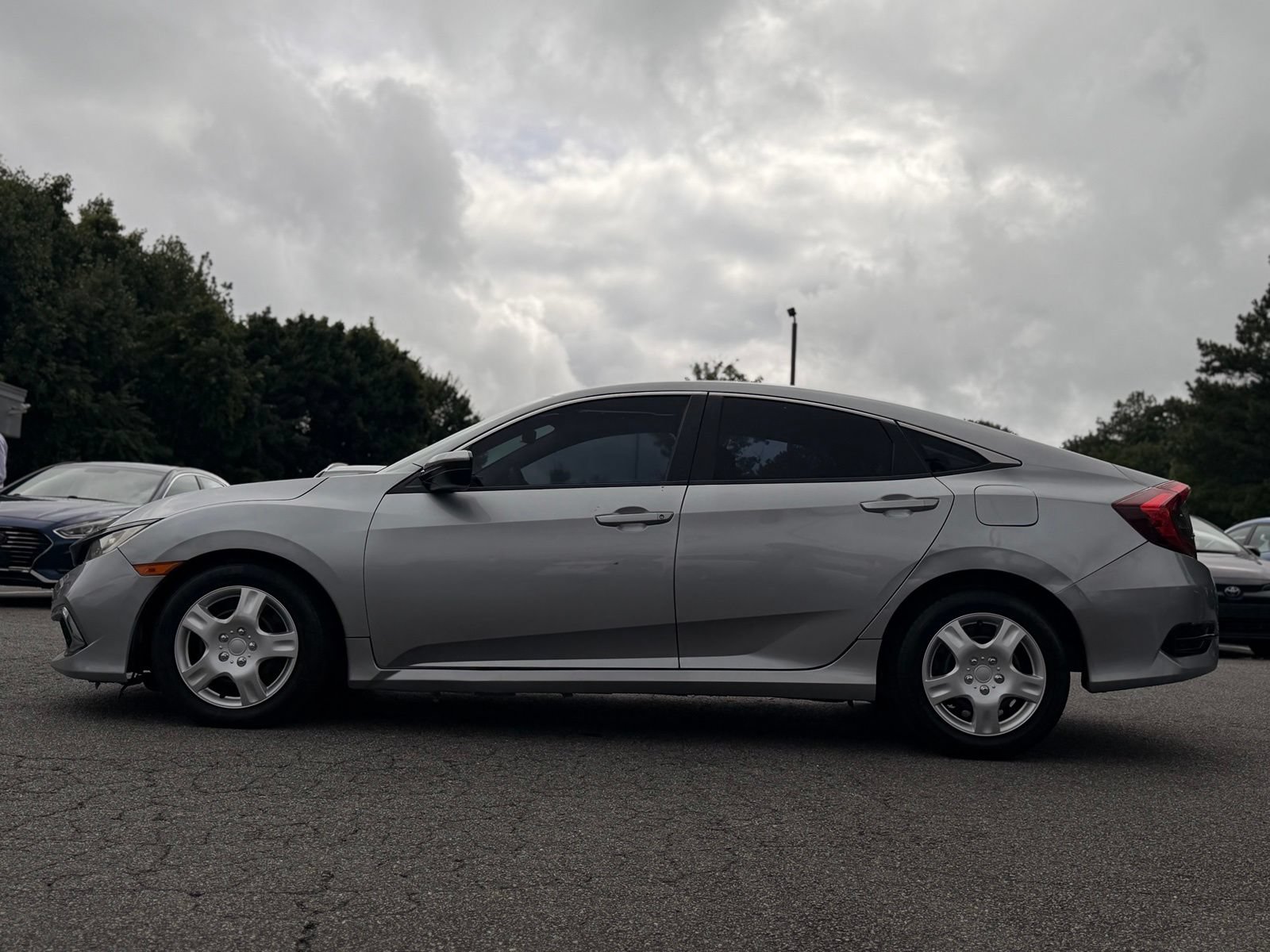 Used 2020 Honda Civic LX image 2