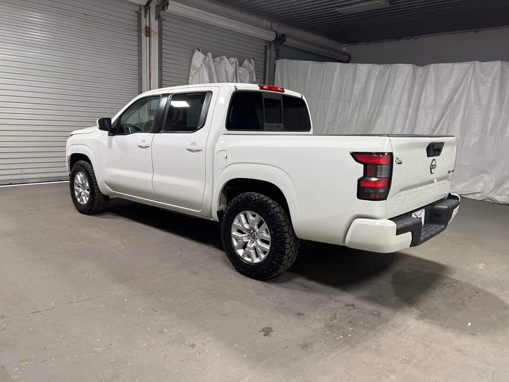 Used 2022 Nissan Frontier SV image 5