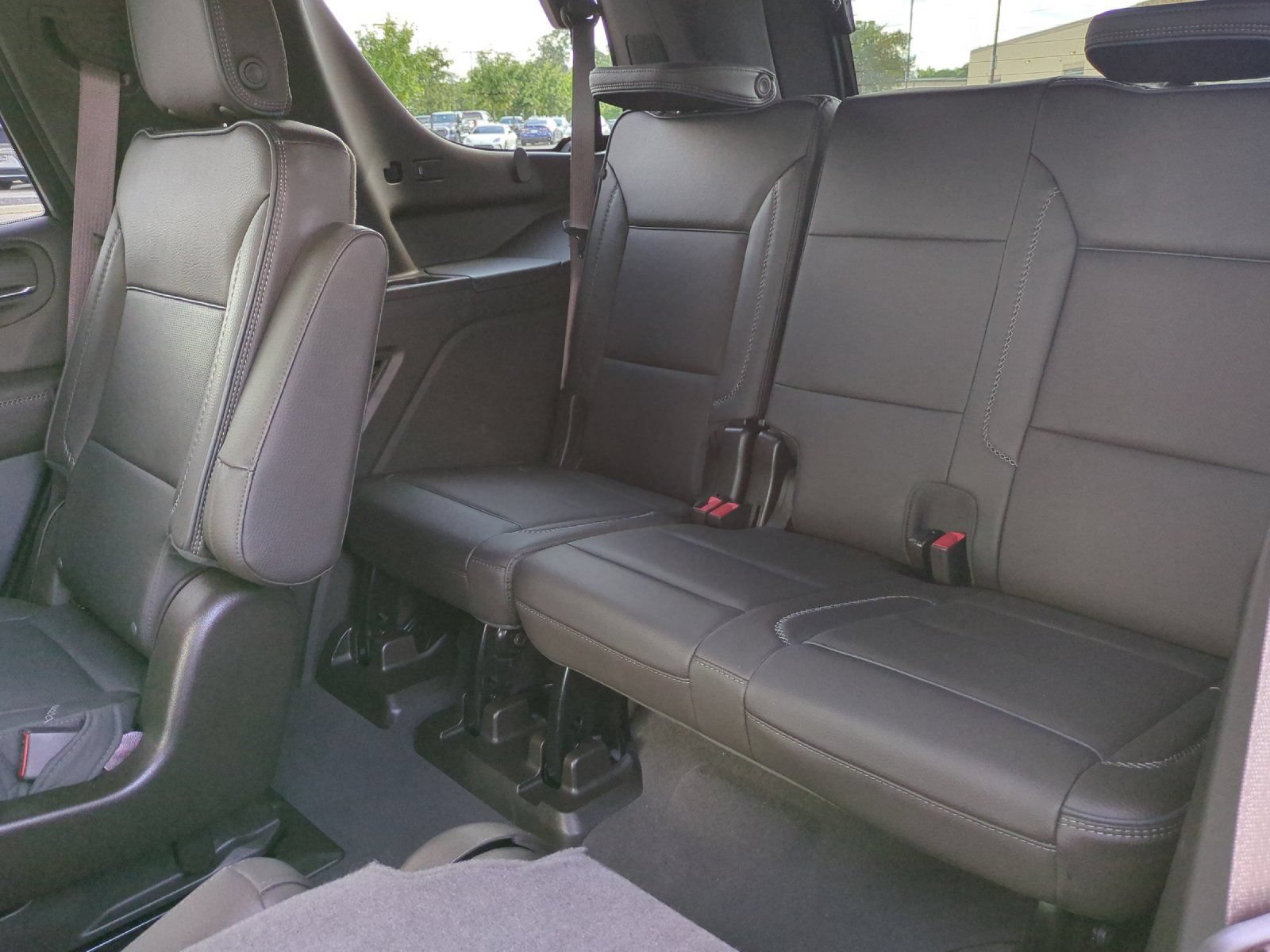 Used 2023 GMC Yukon Denali AWD/4WD image 16