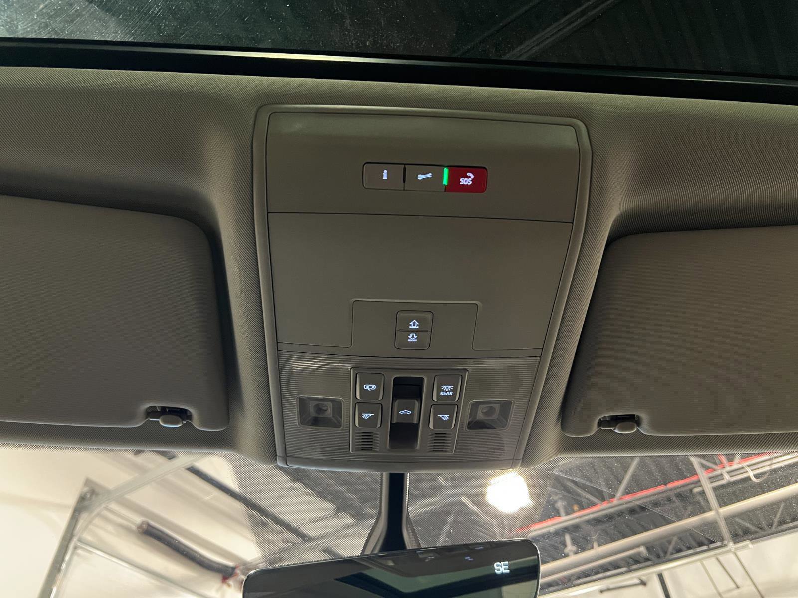 Used 2022 Volkswagen Atlas SE w/ Panoramic Sunroof Package image 22